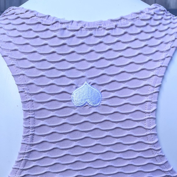 Booty by Brabants Light Pink Signature Scalloped Texture Racerback Sports Bra - Picture 2 of 3